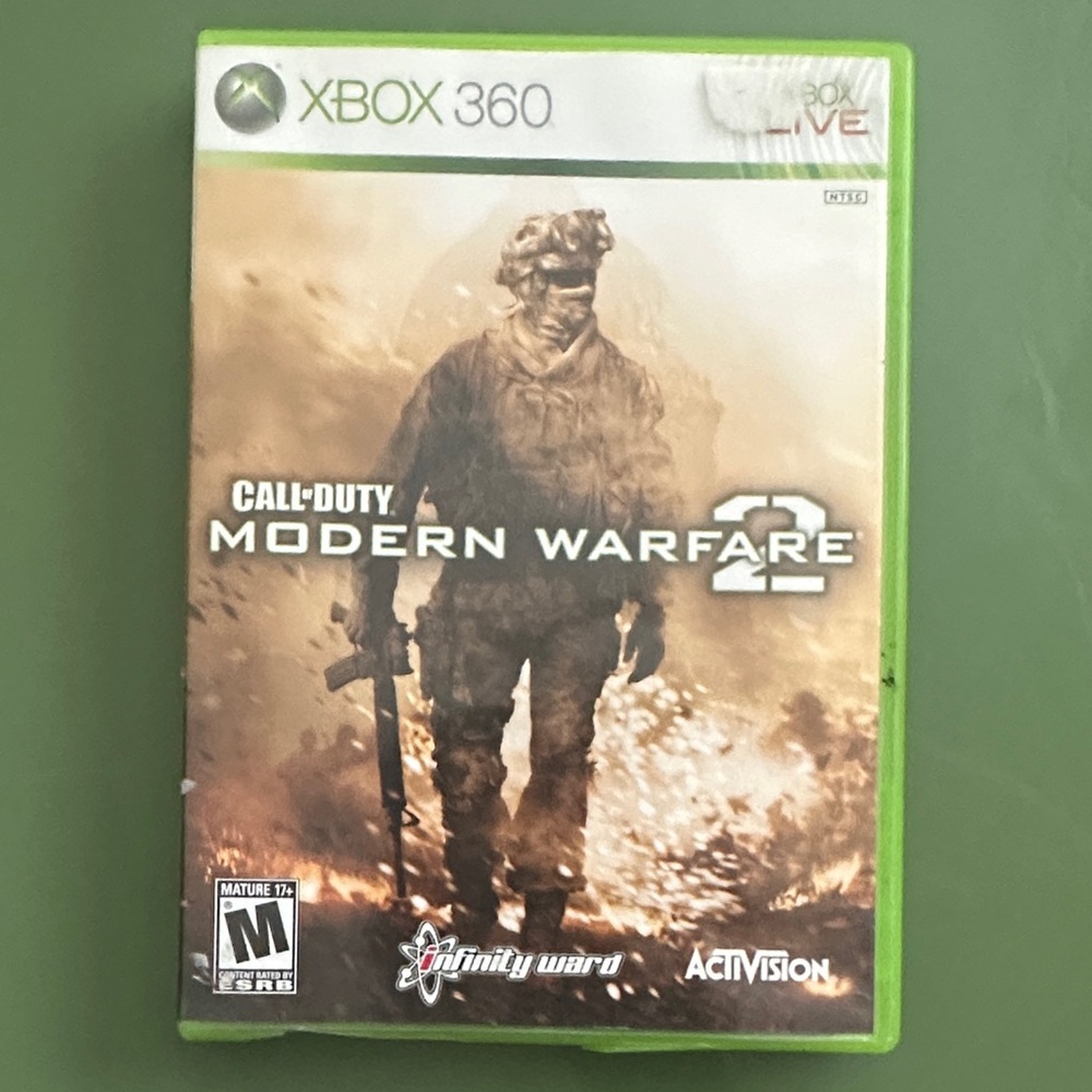Call of Duty: Modern Warfare 2 for Xbox 360 - Green Case
